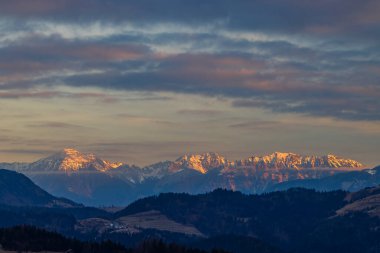 Slovenya, Skofja Loka yakınlarındaki manzara