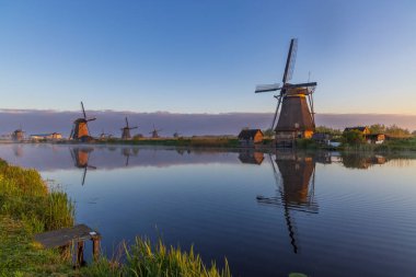Kinderdijk 'teki geleneksel Hollanda yel değirmenleri - Unesco sitesi, Hollanda