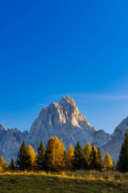 Sella di Razzo ve Sella di Rioda geçidi yakınlarındaki manzara, Carnic Alps, Friuli-Venezia Giulia, İtalya