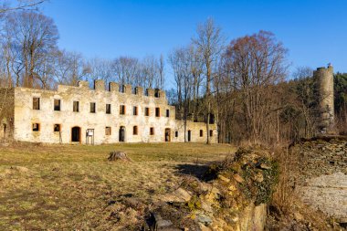 Aşağı ve Yukarı Kaleler, Podhradi yakınları, Batı Bohemya, Çek Cumhuriyeti