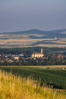 Dolni Dunajovice yakınlarındaki Palava manzarası, Güney Moravya, Çek Cumhuriyeti