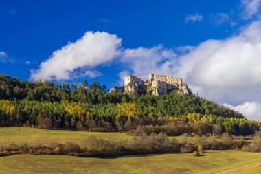 Lietava Şatosu (Lietavsky Hrad), Zilina Bölgesi, Slovakya