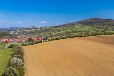 Beyaz Karpatlar 'da bahar manzarası, Javornik, Güney Moravya, Çek Cumhuriyeti