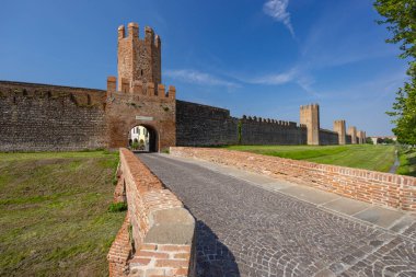 Montagnana 'nın antik duvarları, Padova ili, Veneto, İtalya