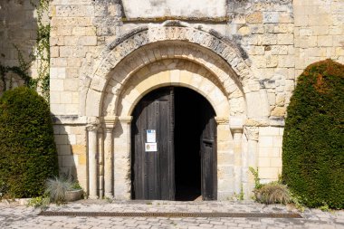 Saint-Mande-Saint-Jean Kilisesi, Ferriere-Larcon, Val de Loire, Fransa