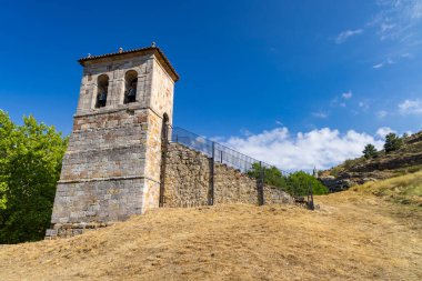 Aziz Justus ve Papaz, Olleros de Pisuerga (Iglesia de los Santos Justo y Pastor), Aguilar de Campoo, Castilla y Leon, İspanya