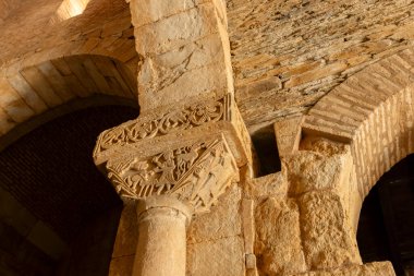 San Pedro de la Nave kilisesi (Iglesia de San Pedro de la Nave), Zamora ili, Kastilya ve Leon bölgesi, İspanya