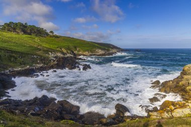 Phare du Millier, Beuzec-Cap-Sizu, Brittany, Fransa yakınlarındaki manzara
