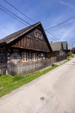 Cicmany, UNESCO Dünya Mirası Sitesi, Slovakya 'daki evlerin eşsiz dekorasyonu