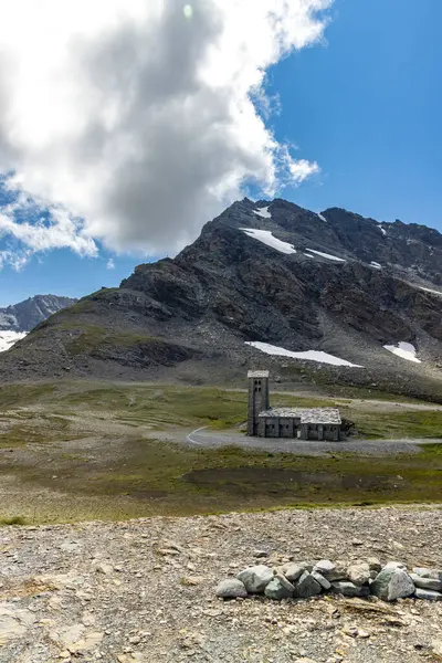 Chapelle Notre-Dame de l 'Iseran veya Notre-Dame-de-Toute-Prudence, Col de l' Iseran, Savoy, Fransa