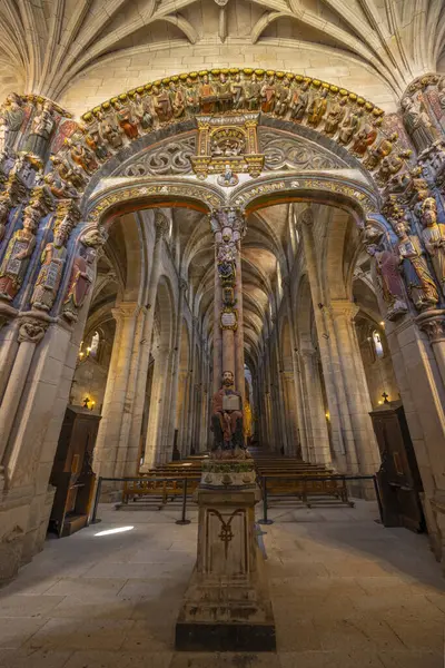 Katedral de San Martin (Katedral de Ourense veya Katedral do San Martino), Ourense (Orense), Galiçya, İspanya