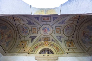 Pojana Maggiore 'daki Palladian Villa Saraceno' nun giriş logjisinin tavanını süsleyen antik freskler.