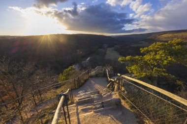 Hnanice yakınlarındaki Nine Mills Viewpoint, NP Podyji, Güney Moravya, Çek Cumhuriyeti