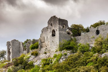 Allegre les Fumades, Fransa 'da tarihi bir taş kalıntısı.