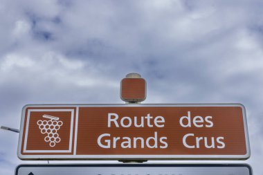 Burgundy, Fransa 'da Grands Crus Yolu tabelası