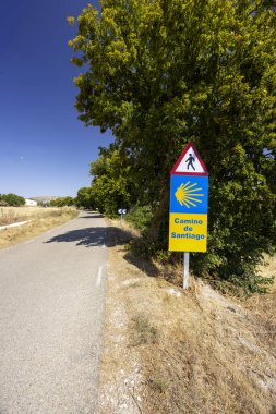 Castrojeriz, İspanya 'da Camino de Santiago boyunca yayalar uyarı işareti