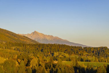 Krivan ile Yüksek Tatralar sonbaharda doruk noktasında, Slovakya
