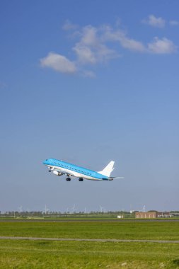 Uçak Vijfhuizen, Kuzey Hollanda, Hollanda 'dan kalkıyor.