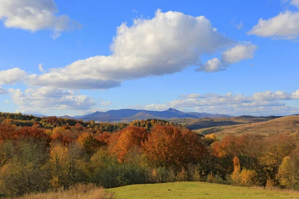 Ωραίο Τοπίο Φθινόπωρο Στο Φθινόπωρο Βουνά Πάρτε Καρπάθια Στην Ουκρανία — Φωτογραφία Αρχείου