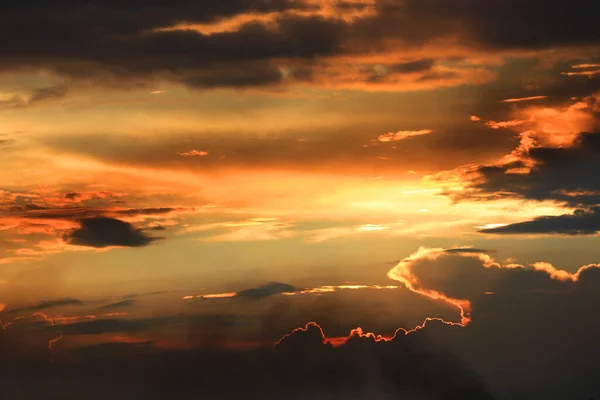 Dramatisk Kväll Solnedgång Himlen Abstrakt Bakgrund Royaltyfria Stockbilder