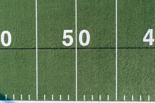 Yard Linje Ett Gräs Fotbollsplan Från Antenn Utsikt — Stockfoto