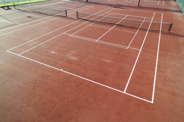 Tenis Kortu, havadan görünümü