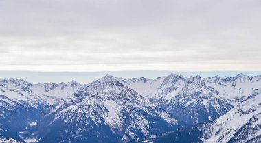 Dağların güzel manzarası