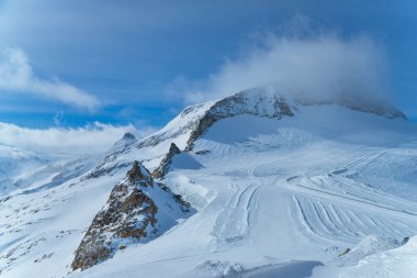Dağların güzel manzarası