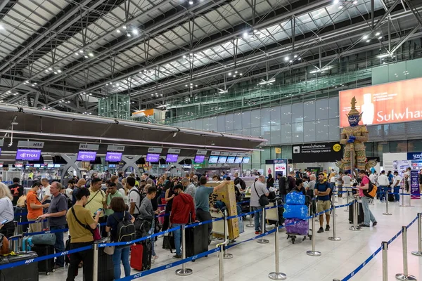 stock image Bangkok, Thailand - April 10, 2023: Suvarnabhumi Airport with many travelers during the Songkran Festival because it is the Thai New Year which is a long holiday.There are many festivals in provinces.