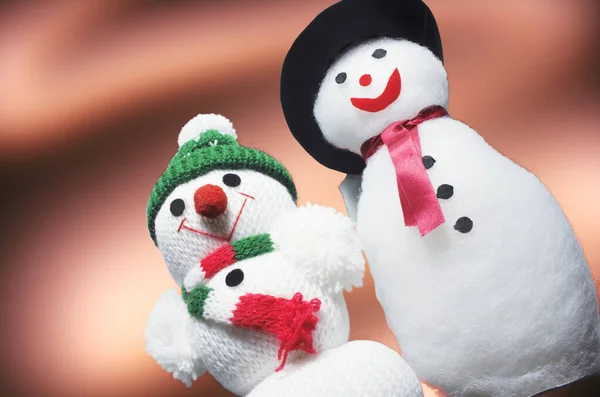 Schneemannfiguren Auf Warmem Boden — Stockfoto
