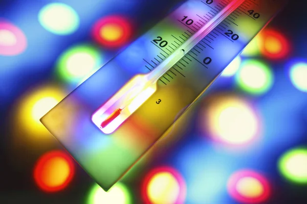 Thermometer Kleurrijke Achtergrond — Stockfoto