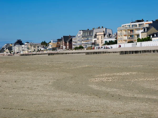 Strand Bei Ebbe Und Stadt Crotoy Eine Gemeinde Département Somme — Stockfoto