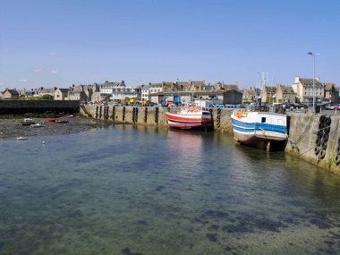 Roscoff balıkçılık limanı, Fransa 'nın kuzeybatısındaki Finistre dpartement' inde bir komün.