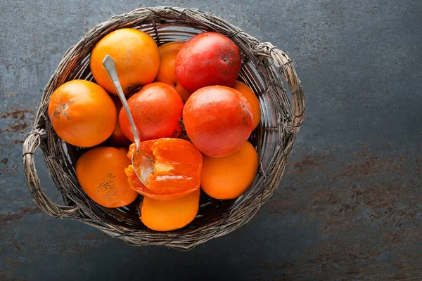 Ripe Red Yellow Orange Persimmon Fruit Slices Persimmon Close Fresh — Stock Photo, Image