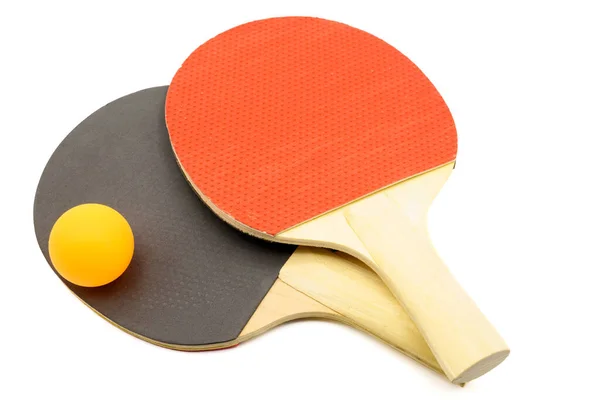 Tennis Racket Ping Pong Bal Close Een Witte Achtergrond — Stockfoto