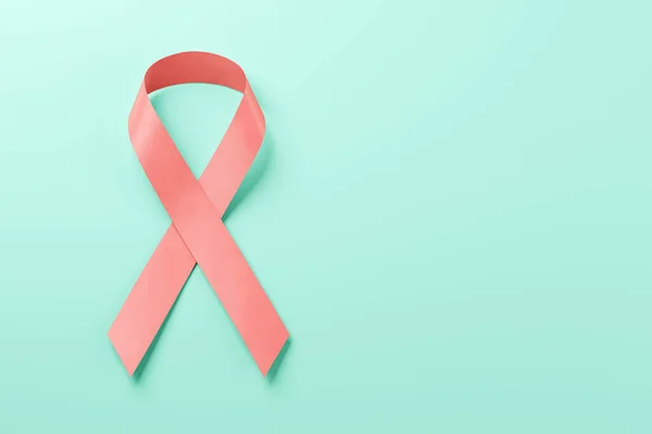 蓝色背景上的符号粉红带 乳腺癌防治日 乳腺癌意识 — 图库照片