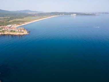 Bulgaristan 'ın Burgaz Bölgesi, Arkutino plajının şaşırtıcı hava manzarası