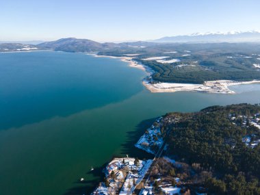 Bulgaristan 'ın Sofya kenti yakınlarındaki Iskar Barajı' nın hava manzarası