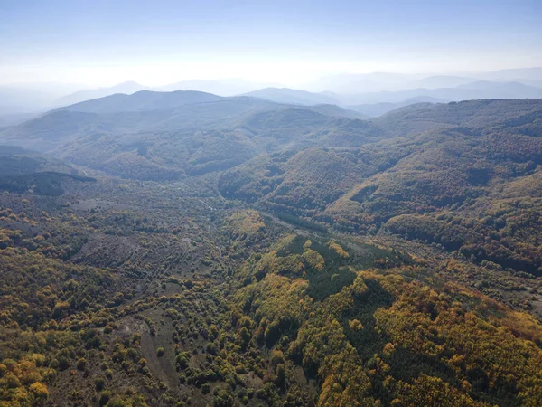 Bulgaristan Pernik Bölgesindeki Erul Dağı Nın Nanılmaz Sonbahar Manzarası — Stok fotoğraf