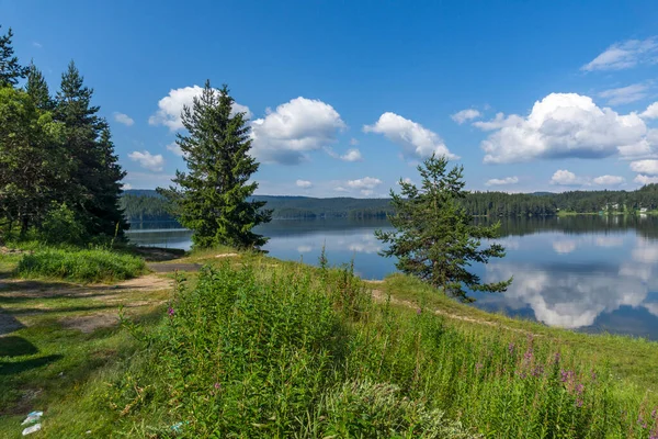 Letní Pohled Golyam Beglik Reservoir Pazardzhik Region Bulharsko — Stock fotografie