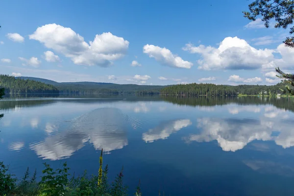 Zomer Uitzicht Golyam Beglik Reservoir Pazardzhik Regio Bulgarije — Stockfoto