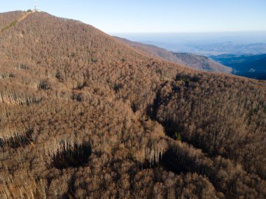 Petrohan Geçidi, Balkan Dağları, Bulgaristan 'ın Havadan Sonbahar manzarası