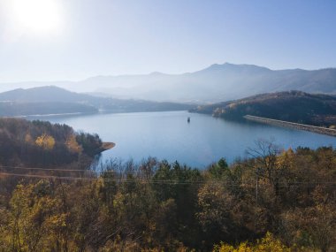 Bulgaristan 'ın Montana bölgesinin Srechenska Bara Baraj Havalimanı manzarası