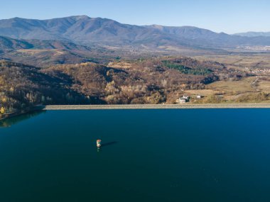 Bulgaristan 'ın Montana bölgesinin Srechenska Bara Baraj Havalimanı manzarası