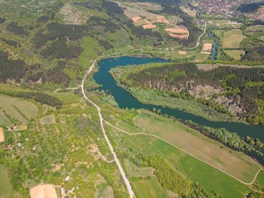Topolnitsa Reservoir, Sredna Gora Dağı, Bulgaristan 'ın yay manzarası