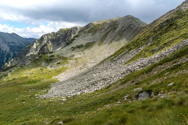 Increíble Vista Verano Montaña Pirin Cerca Del Pico Vihren Bulgaria —  Fotos de Stock