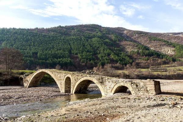 保加利亚Kardzhali地区Rhodope山Nenkovo村附近的古罗马桥 — 图库照片