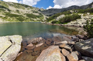 Uzun Göl, Pirin Dağı, Bulgaristan 'ın şaşırtıcı manzarası