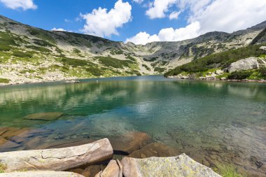 Uzun Göl, Pirin Dağı, Bulgaristan 'ın şaşırtıcı manzarası