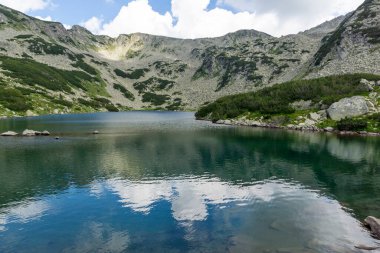 Uzun Göl, Pirin Dağı, Bulgaristan 'ın şaşırtıcı manzarası